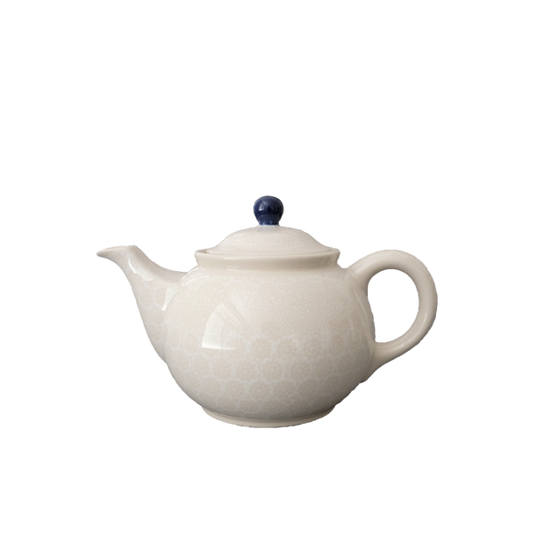 Authentic Polish Pottery 30 oz teapot with white lace on cream surface, Ceramika Artystyczna, Boleslawiec, 2324